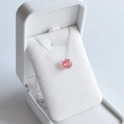 Necklace: Classic B