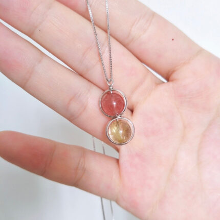 Necklace: Classic G