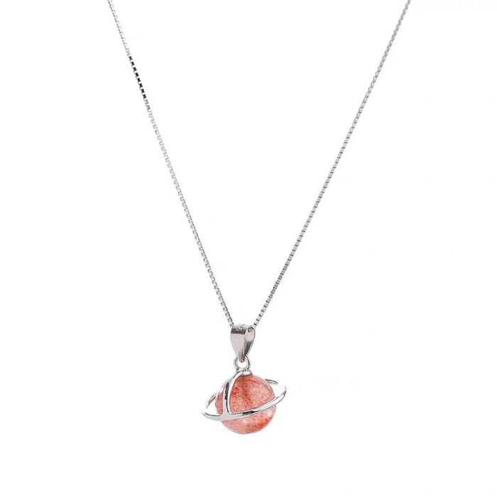 Necklace: Classic E