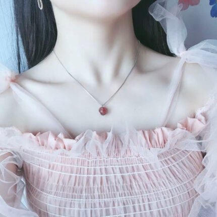 Necklace: Classic C